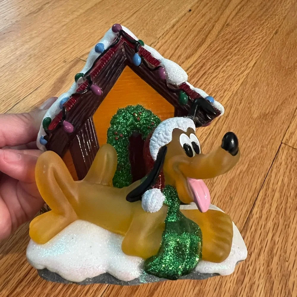 Christmas Disney night light Pluto in santa hat at his decorated dog house